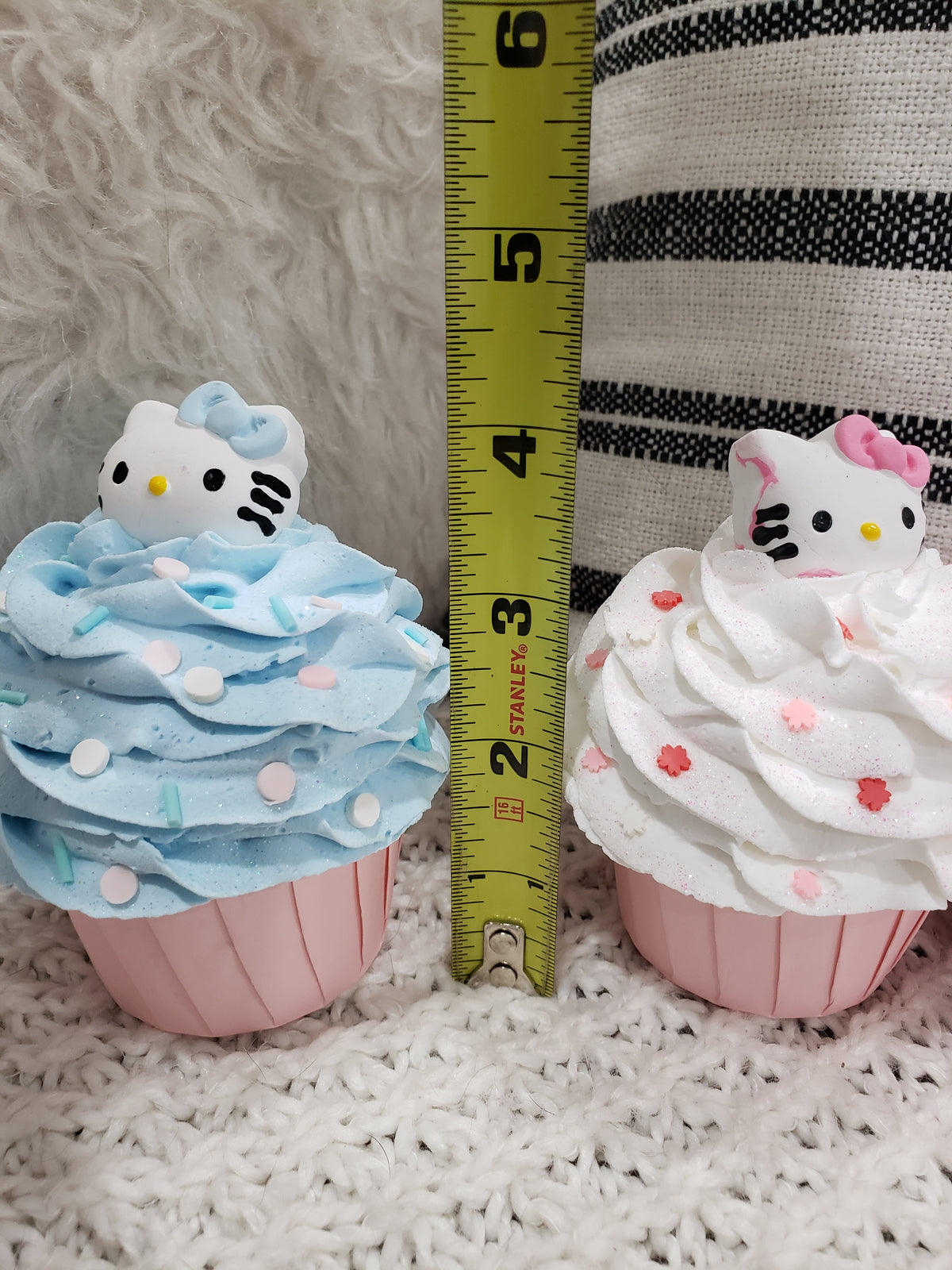 Pip Posh Design Faux Sweet Décor Hello Kitty Cupcake Assortment Set Of 4 Hk Collection