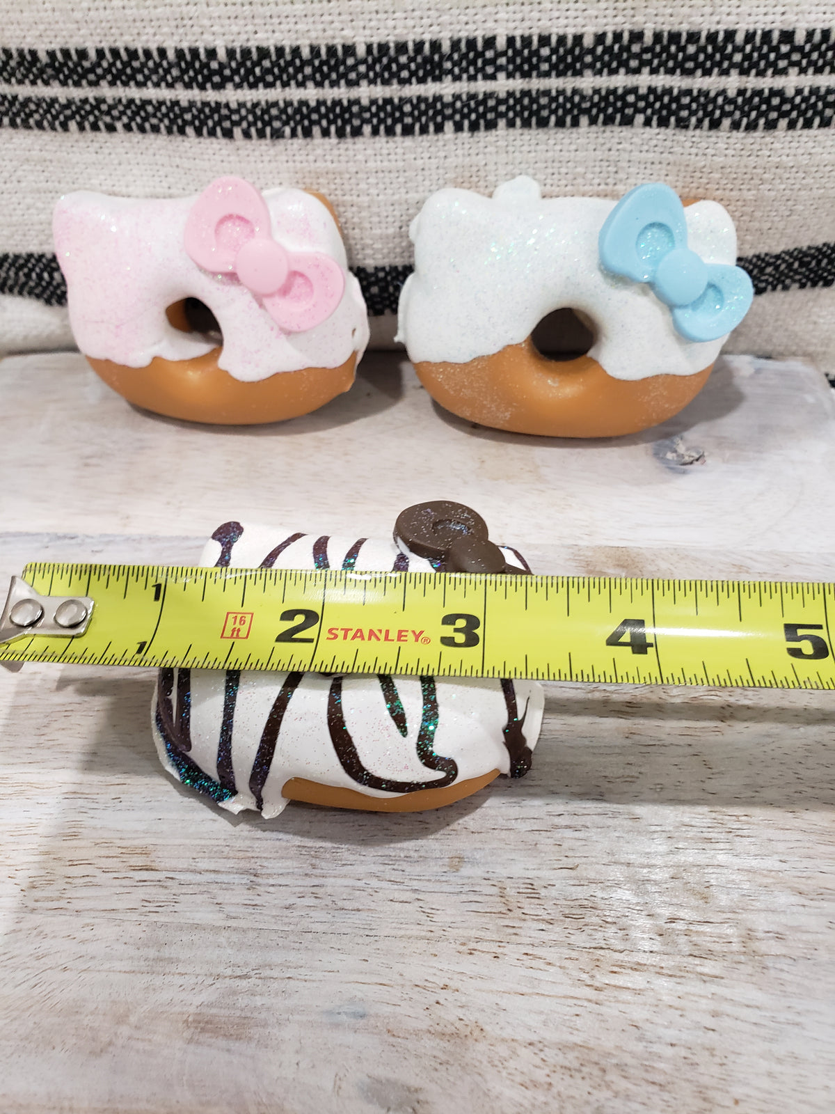 Pip Posh Design Faux Sweet Décor Hello Kitty Donut Assortment Set Of 3 Hk Collection