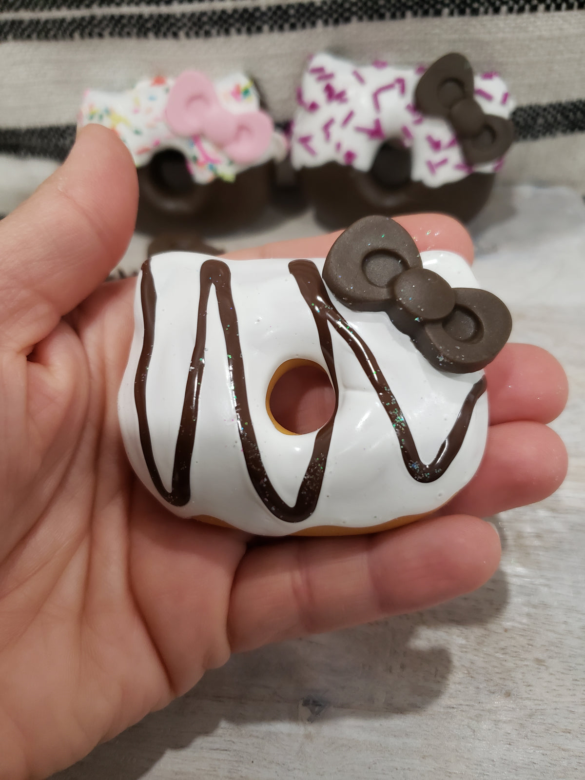 Pip Posh Design Faux Sweet Décor Hello Kitty Donut Assortment Set Of 4 Hk Collection