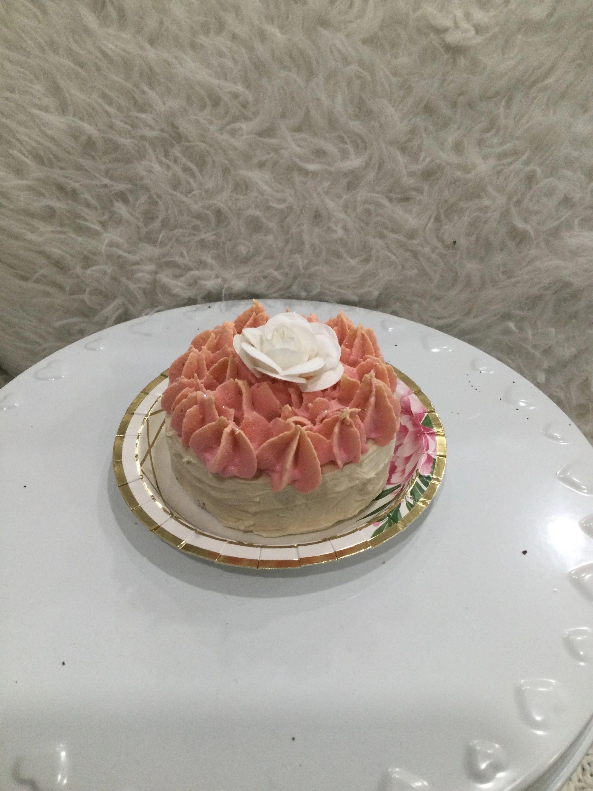 Pip Posh Design Faux Sweet Décor Mini Peach Vanilla Cake